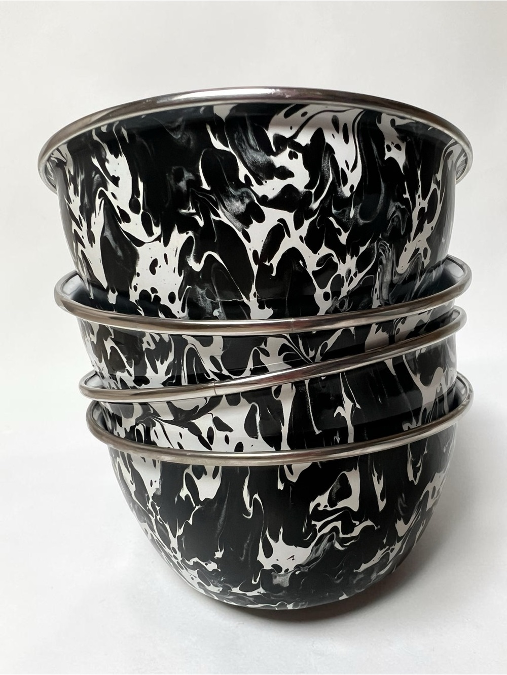 Set 4 Golden Rabbit Black White Swirl Enamelware Soup Cereal Bowls